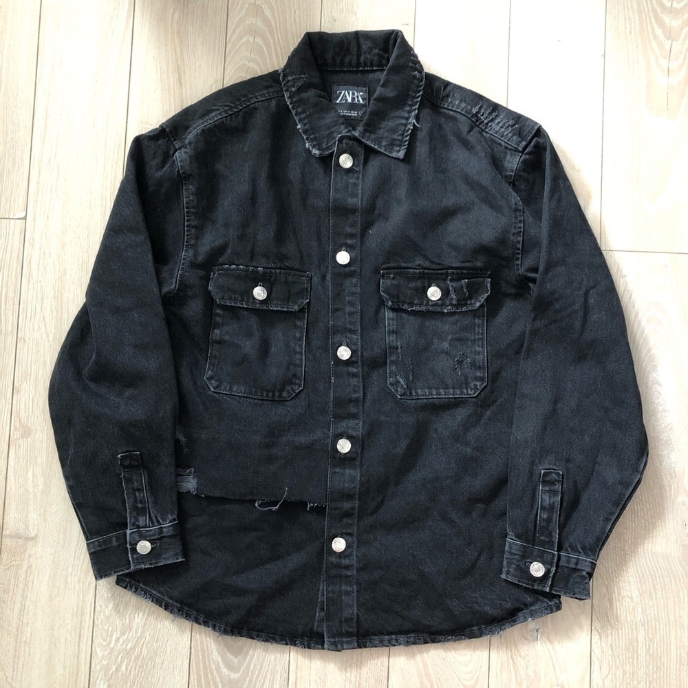 NWOT Zara Men’s Large Heavy Distressed Black Denim Trucker Jacket Size M